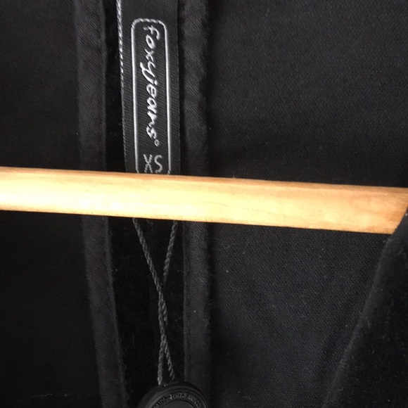 🆕 FOXY JEANS | Hi-Lo Velvet Blazer - Picture 7 of 8